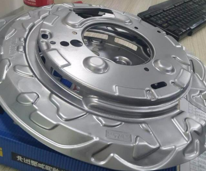 【兆恒機(jī)械】沖壓模具拉伸、成型、沖孔材料使用禁忌及折彎工藝細(xì)節(jié)處理